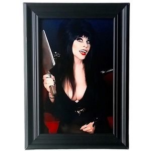 Elvira W Knife Horror Queen Cult Classic Gothic Punk Rock 80s 90s Rockabilly